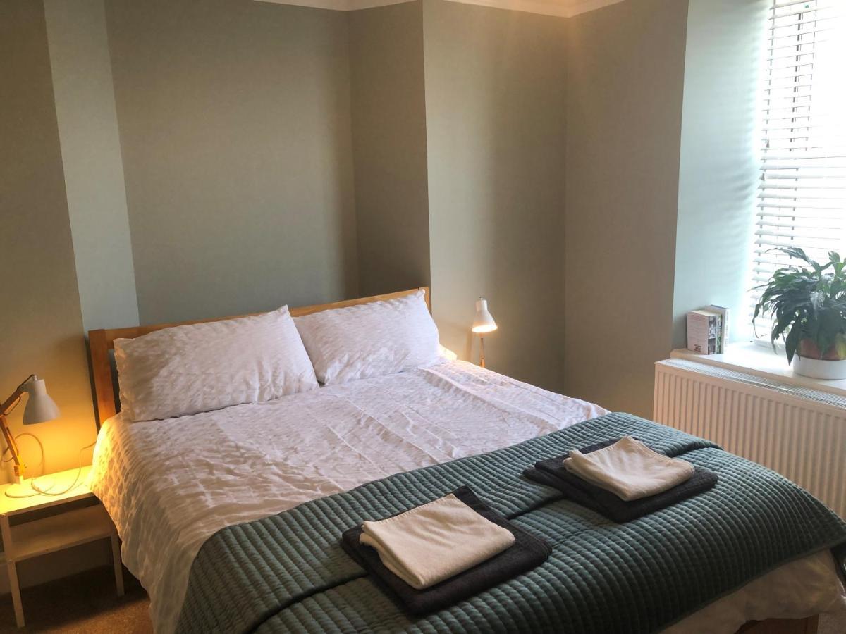 The Nest, Central Falmouth, 10 Mins To The Beaches And Off Street Parking Exterior photo